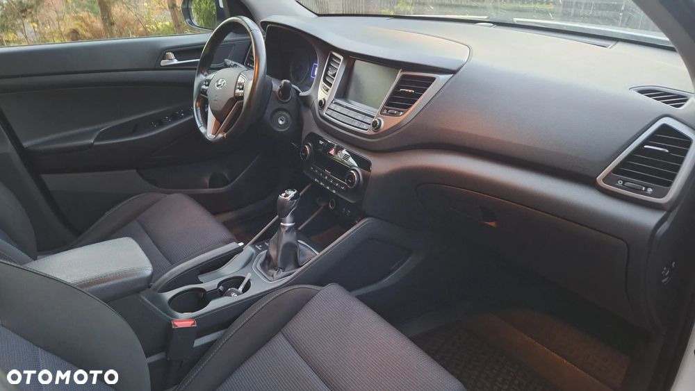 Hyundai Tucson blue 1.7 CRDi 2WD Style - 13