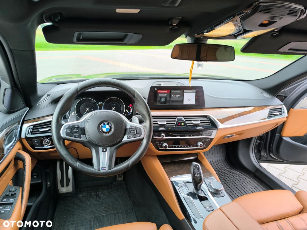 BMW Seria 5 530i xDrive M Sport sport - 19