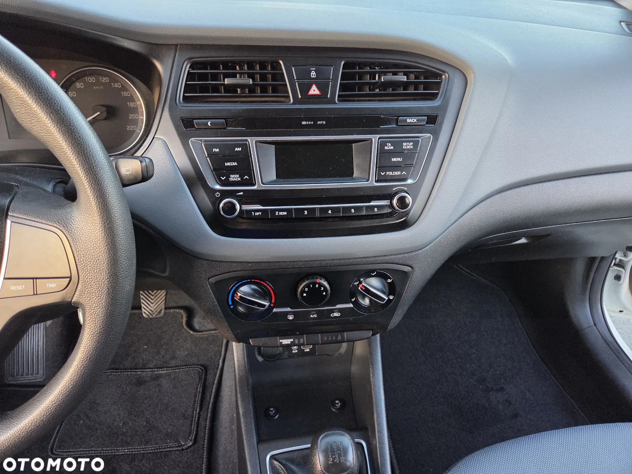 Hyundai i20 1.2 - 15