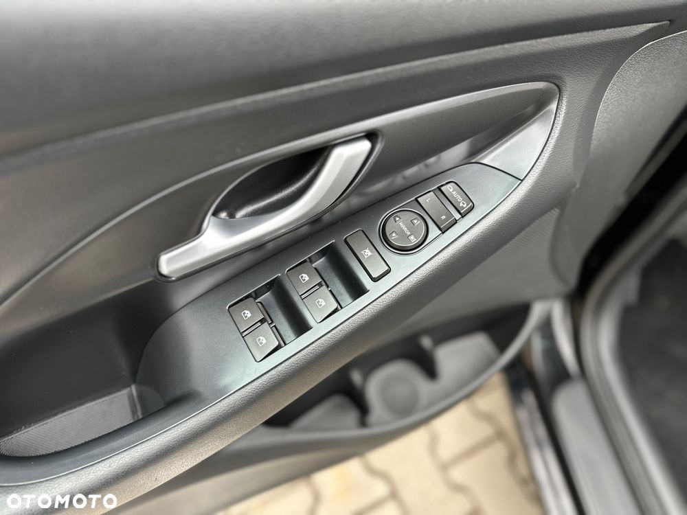 Hyundai i30 1.4 Passion Plus - 29