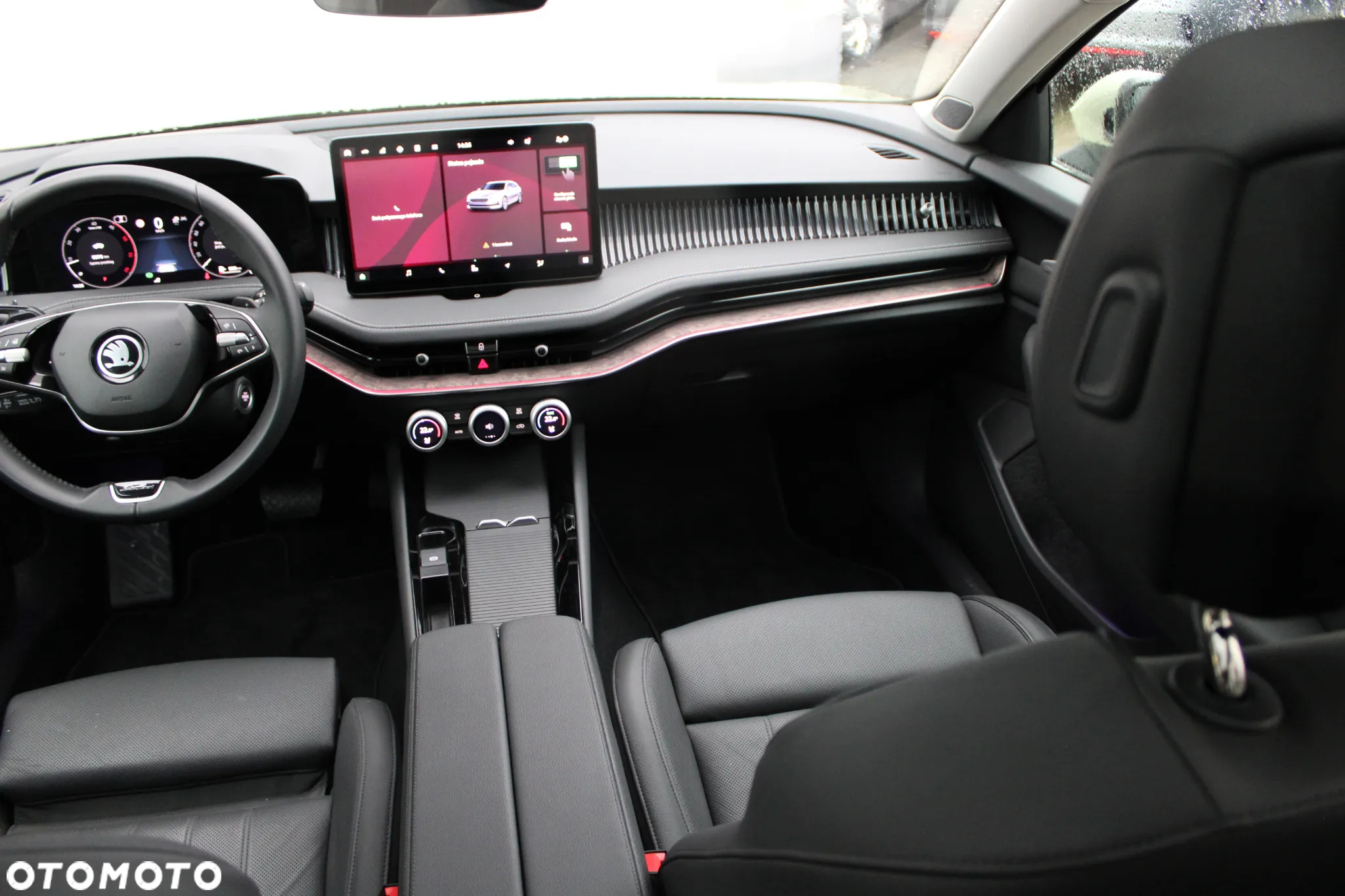 Skoda Superb 2.0 TDI SCR L&K DSG - 11