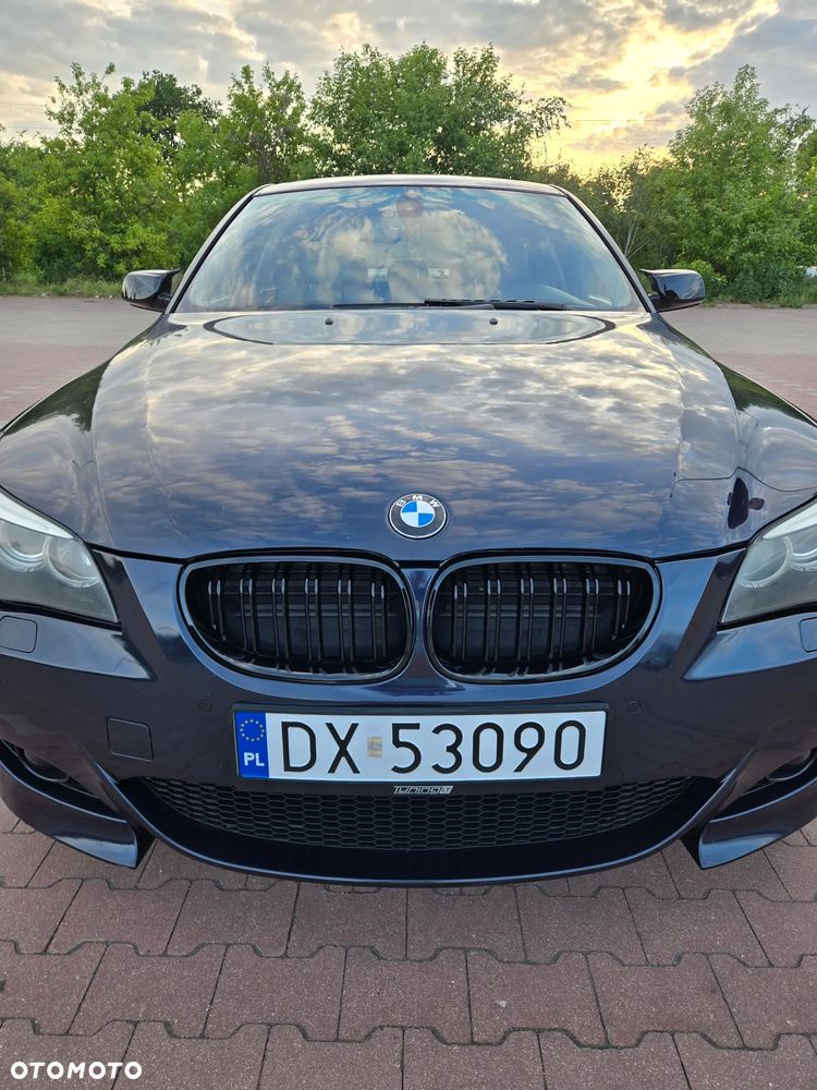 BMW Seria 5 525d - 25