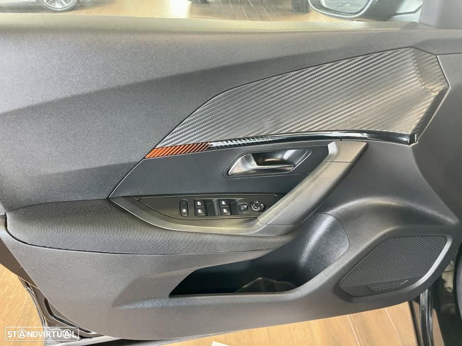 Peugeot 2008 1.2 PureTech Active Pack EAT8 - 25