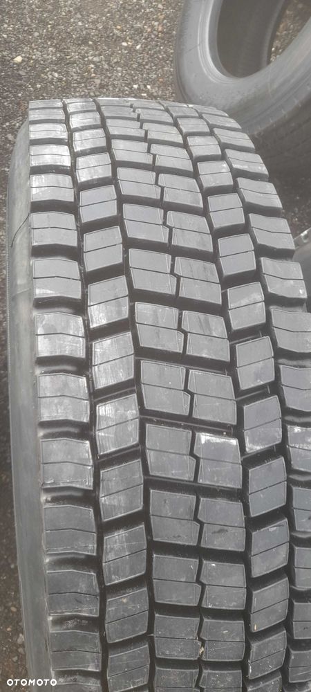 opony Bandag/Bridgestone M729   315/70R22,5 - 2