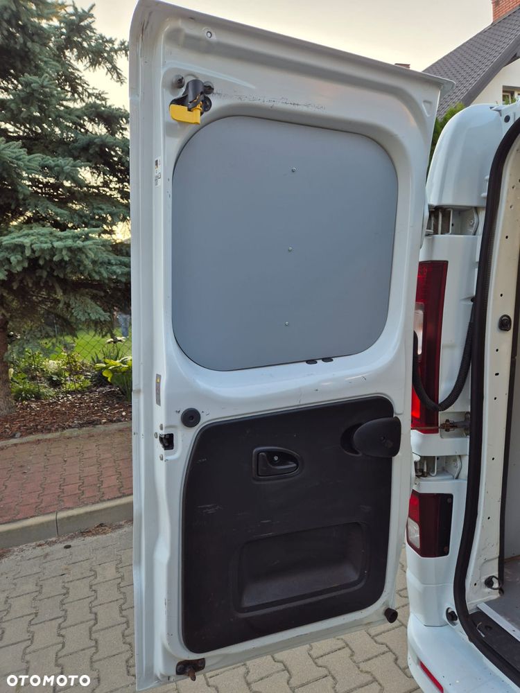 Renault Trafic 2019r Long 2xDrzwi Navi Super Stan - 33