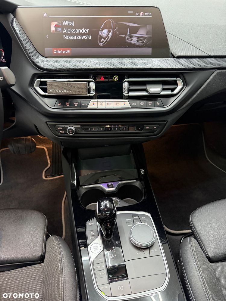 BMW Seria 1 118i Sport Line - 11