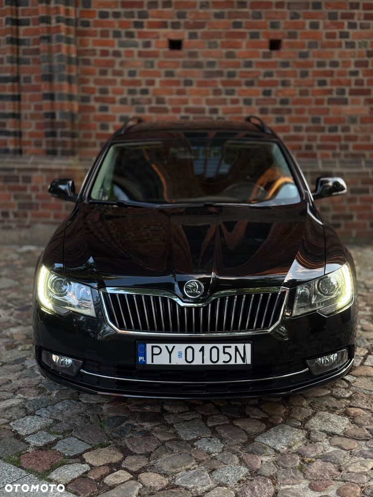 Skoda Superb 2.0 TDI Active DSG - 4
