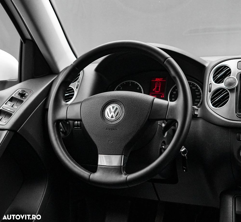 Volkswagen Tiguan 2.0 TDI DPF 4Motion Sport & Style - 18