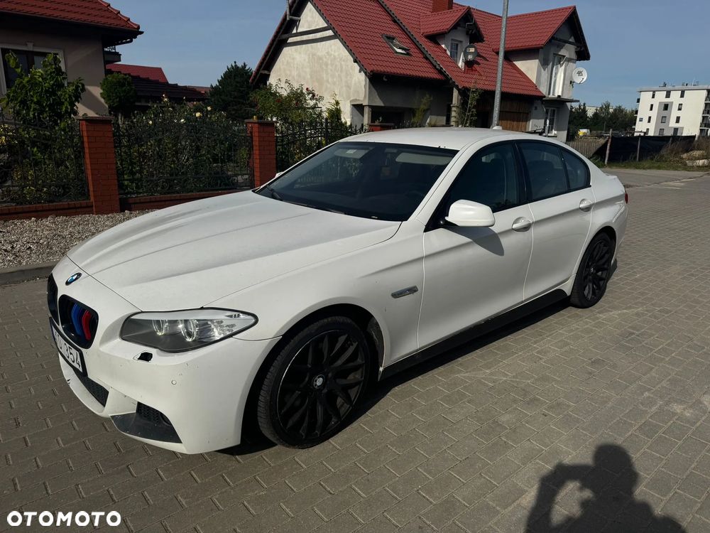 BMW Seria 5 523i - 2