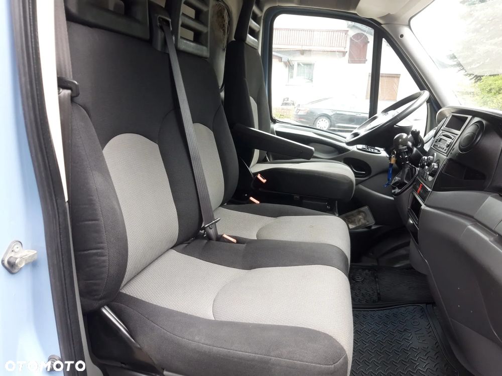 Iveco daily Super Stan tylko 270 tyś km - 24