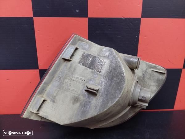 Farolim De Pisca Frente Esquerdo Mercedes-Benz Vito Caixa (638) - 2