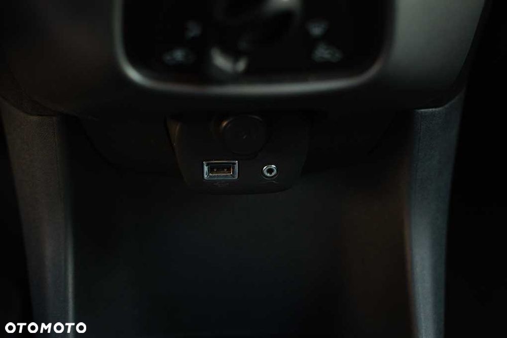 Toyota Aygo x-play connect - 33
