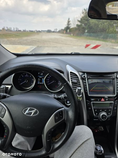 Hyundai i30 blue 1.6 CRDi YES Gold - 9