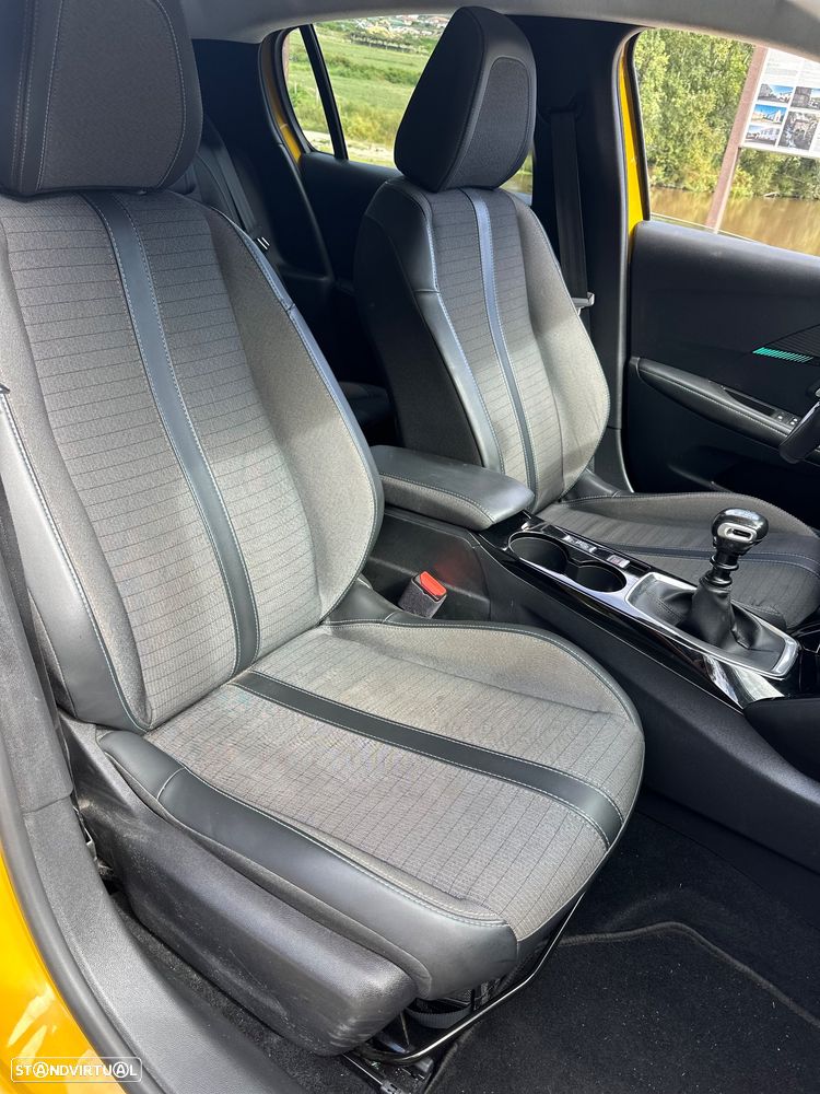 Peugeot 208 PureTech 100 Allure - 13