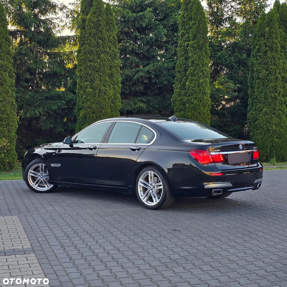 BMW Seria 7 740d xDrive - 12