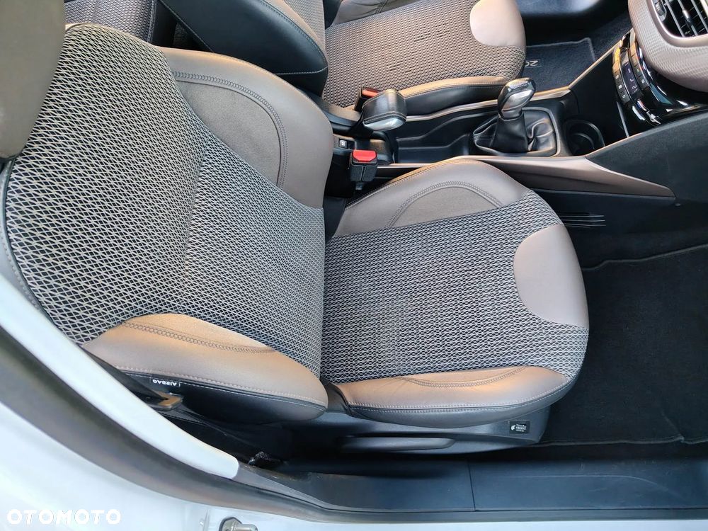 Peugeot 2008 PureTech 110 Stop&Start Allure - 19