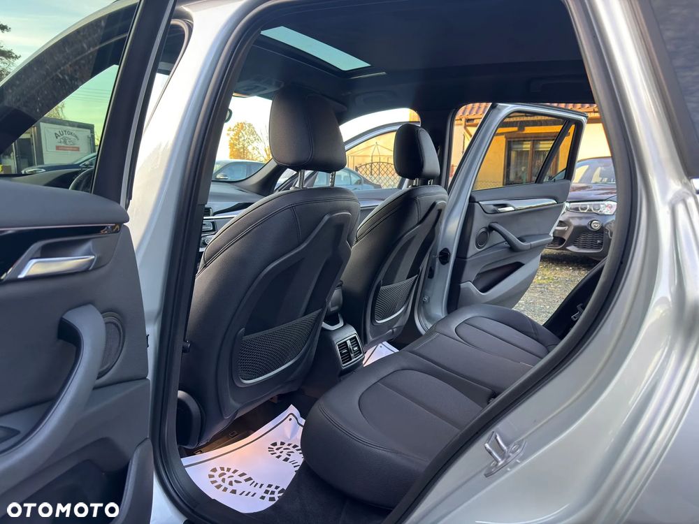 BMW X1 xDrive25i xLine - 21