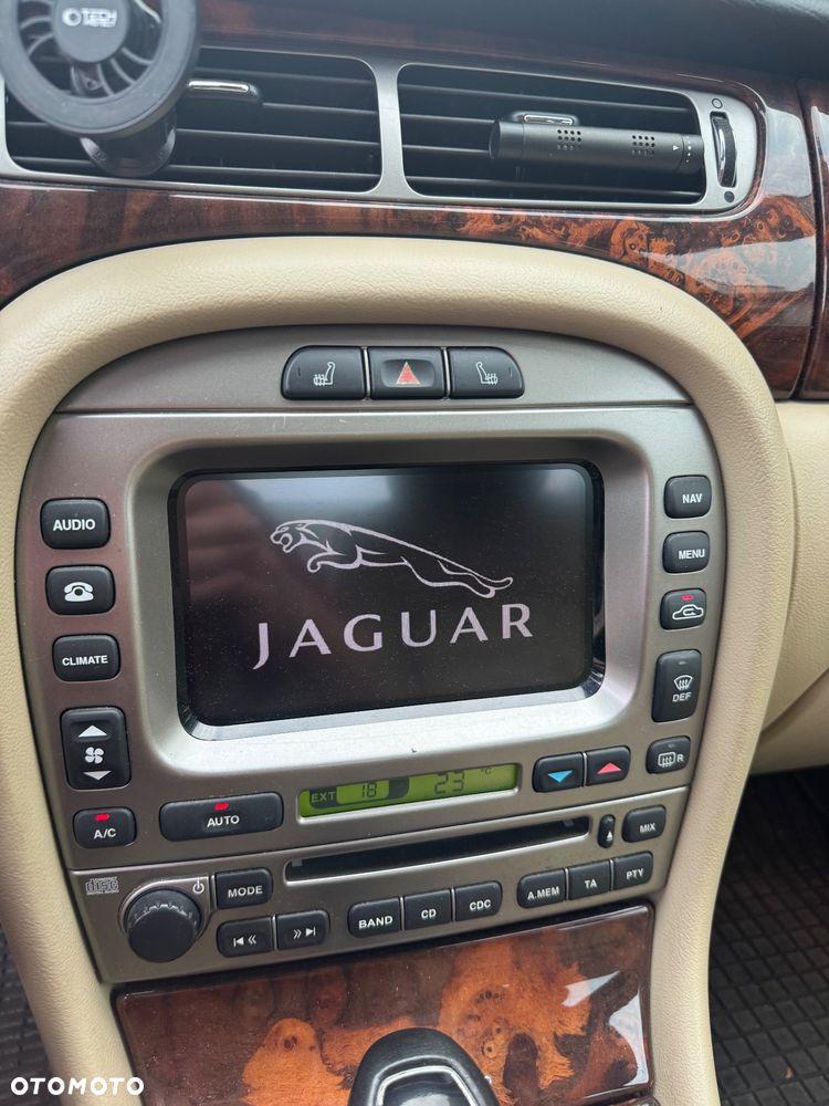 Jaguar X-Type - 10