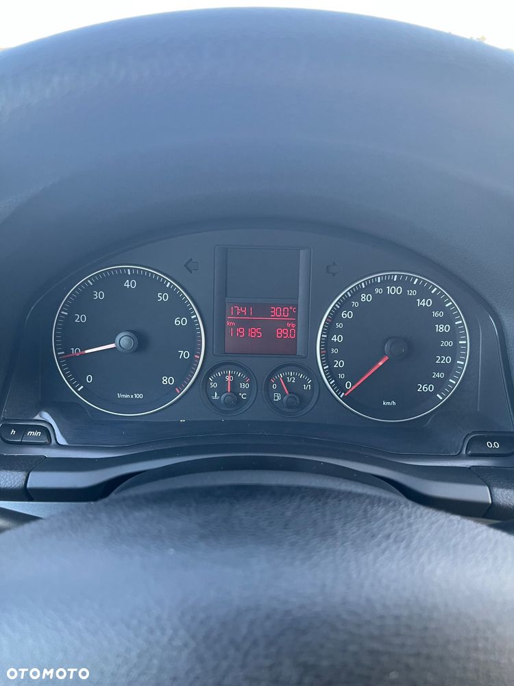 Volkswagen Golf 1.6 Comfortline - 20