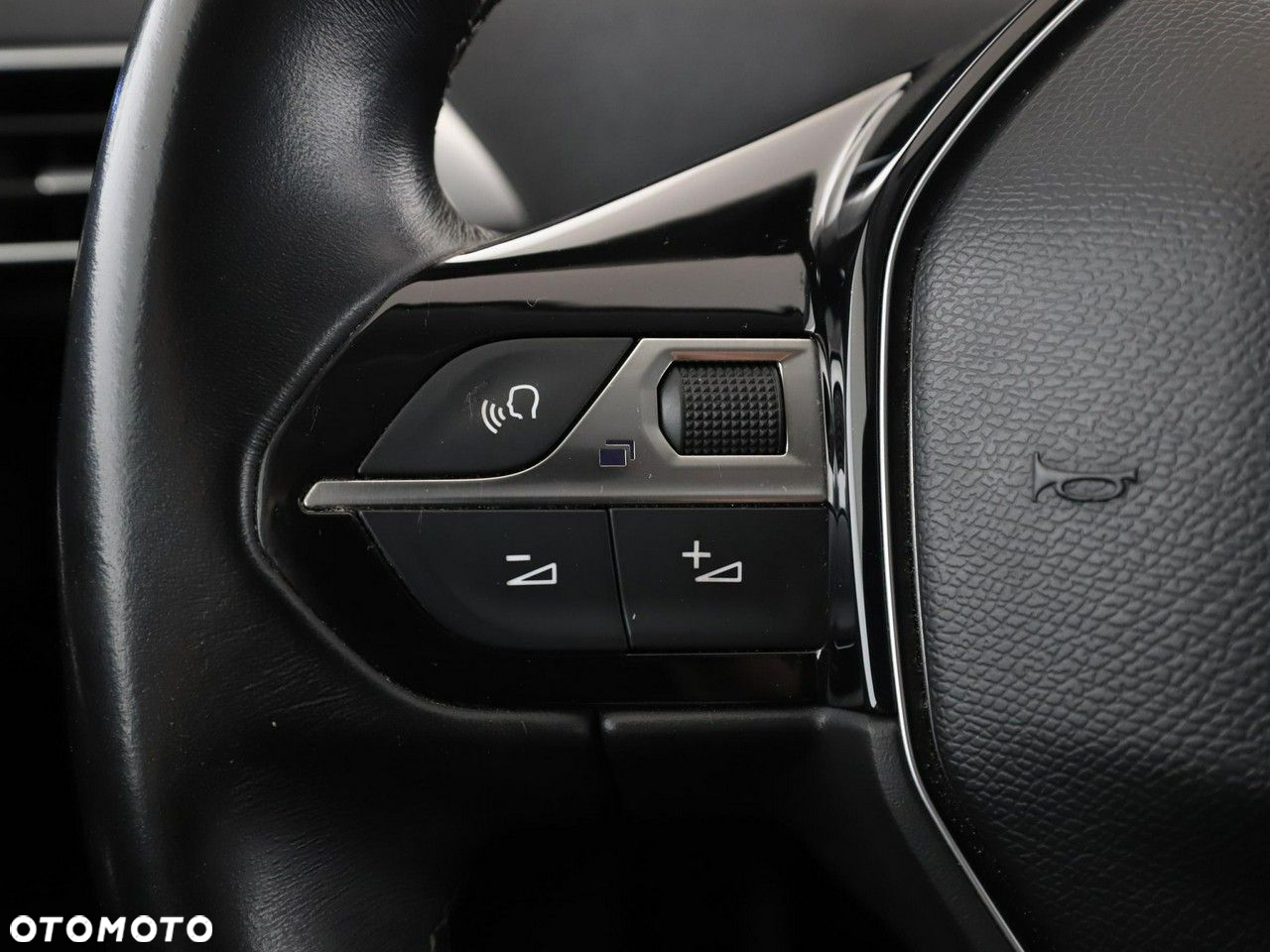 Peugeot 3008 1.2 PureTech Allure S&S - 33