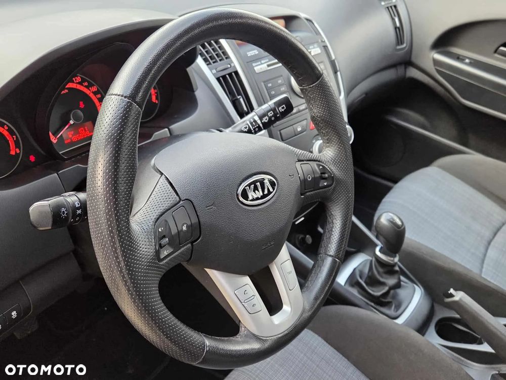 Kia Ceed Cee'd 1.4 Comfort - 6