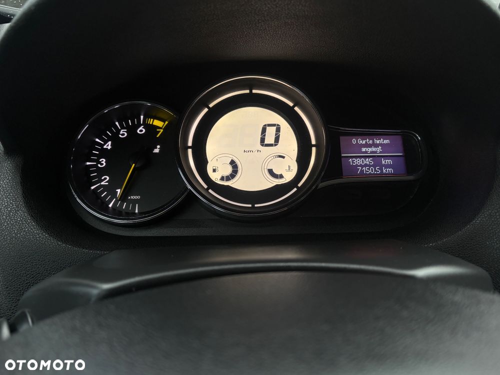 Renault Megane 1.6 16V 110 Paris Business - 16