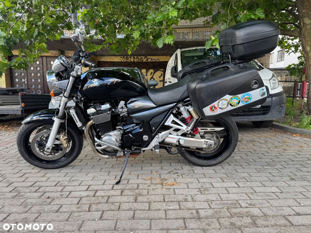 Suzuki GSX - 2
