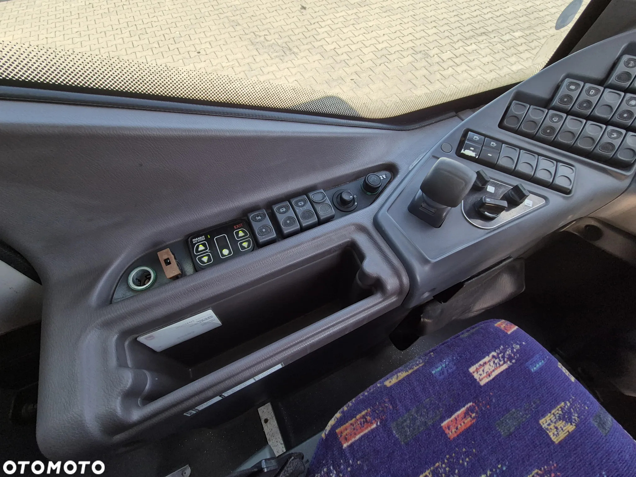 Irisbus KAMPER / AUTOBUS / NOWA ZABUDOWA / SOLAR NA DACHU / ŁAZIENKA / KUCHENKA / STAN IDEALNY / 2 PRZETWORNICE - 14