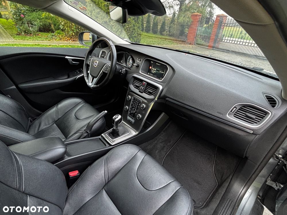 Volvo V40 D2 Drive-E Ocean Race - 26