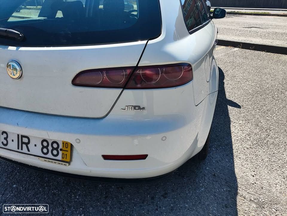 Alfa Romeo 159 Sportwagon 2.0 JTDm Distinctive - 3