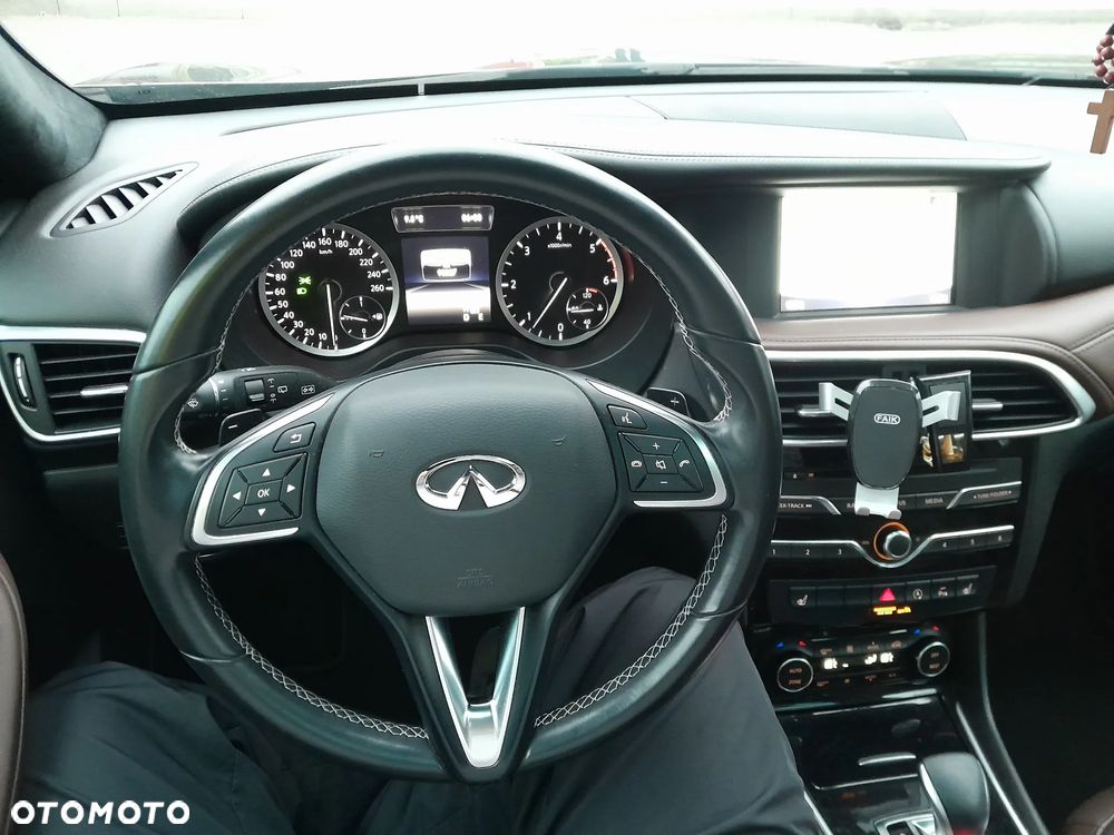 Infiniti QX30 2.2d Premium Tech AWD 7DCT - 5