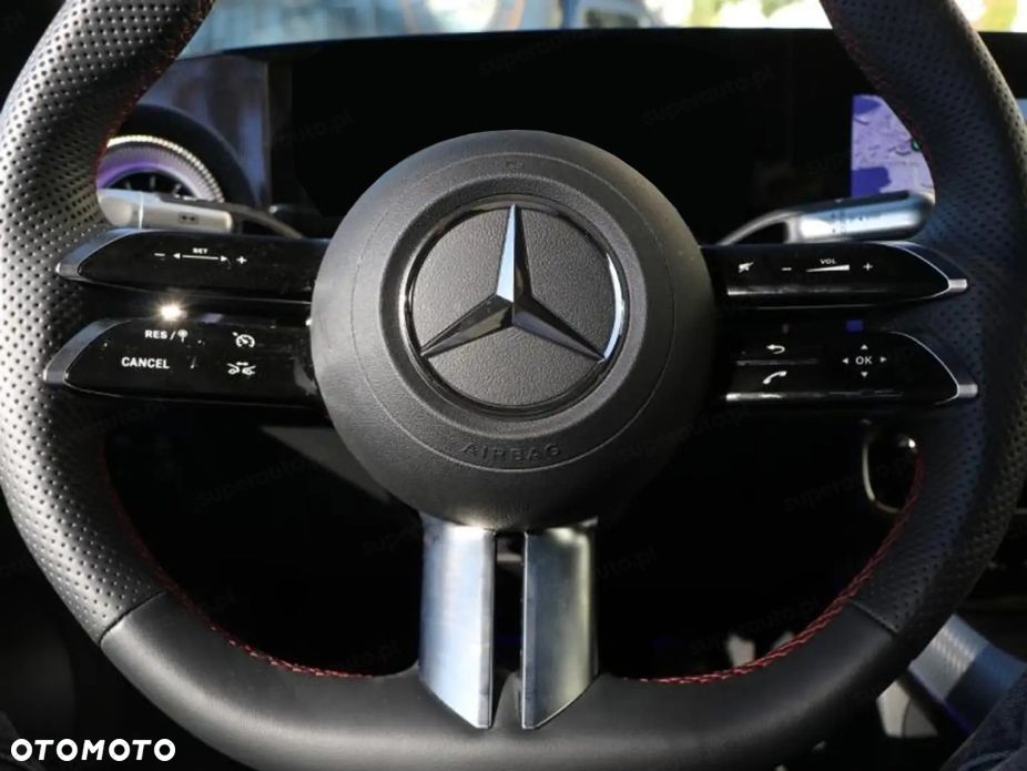 Mercedes-Benz CLA - 13