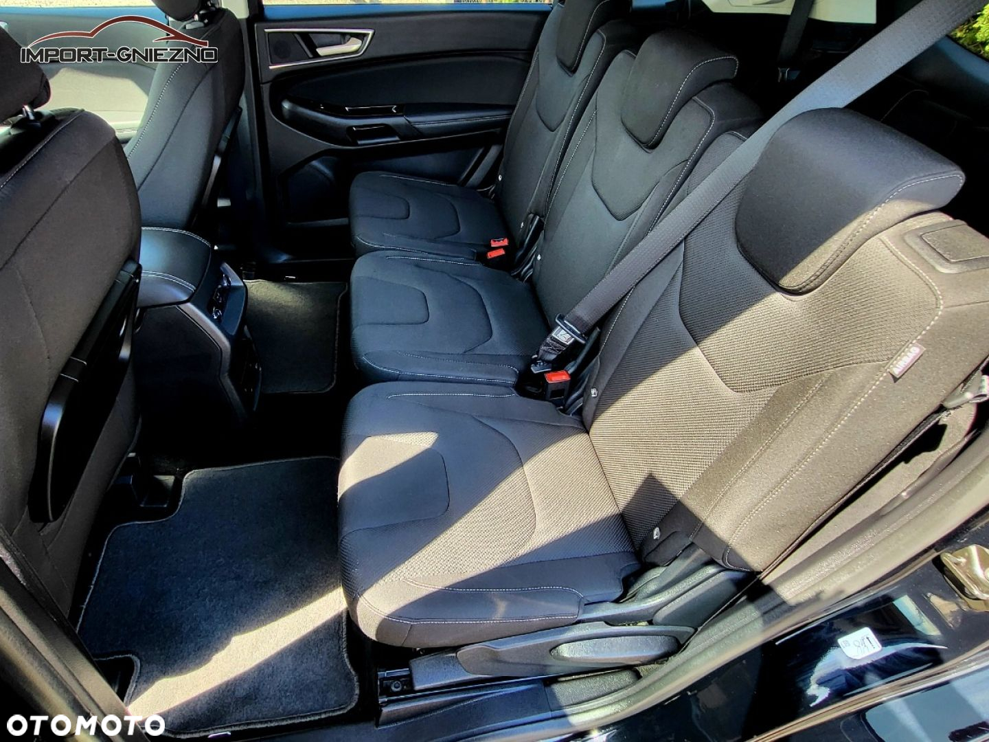 Ford S-Max - 9