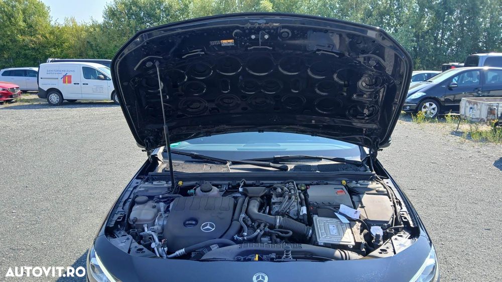 Mercedes-Benz A 250 e Sedan 8G-DCT Lim. AMG Line Advanced - 12