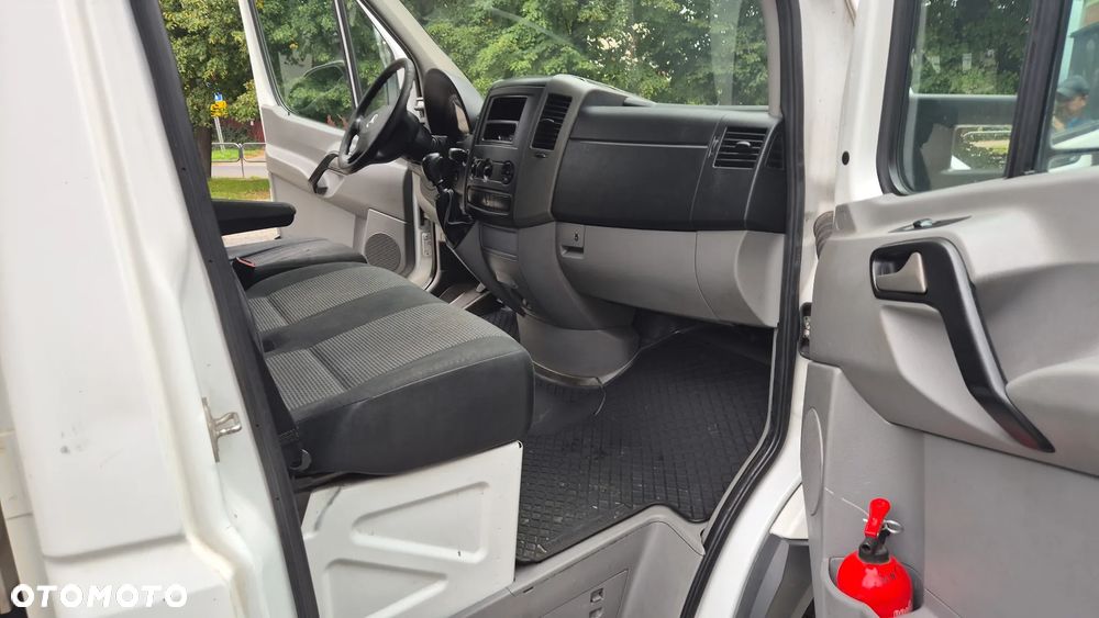 Mercedes-Benz SPRINTER - 16