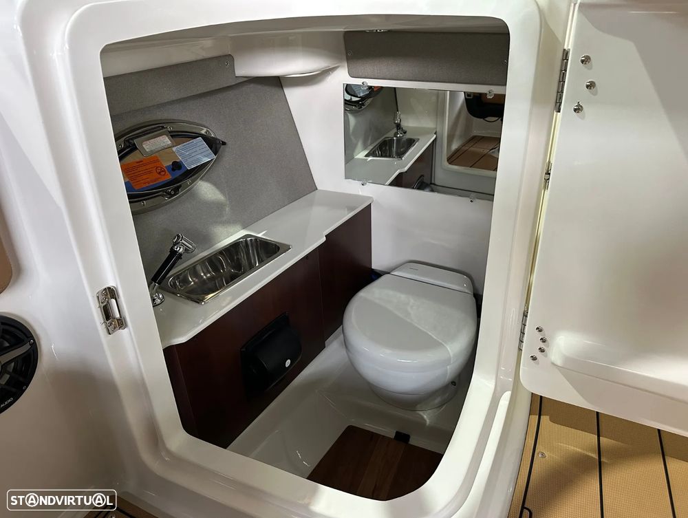 Chaparral 250 OSX - 21