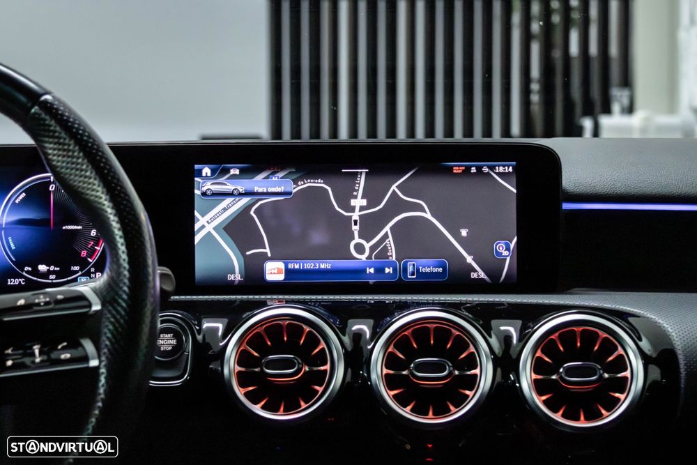 Mercedes-Benz A 250 e AMG Line - 25