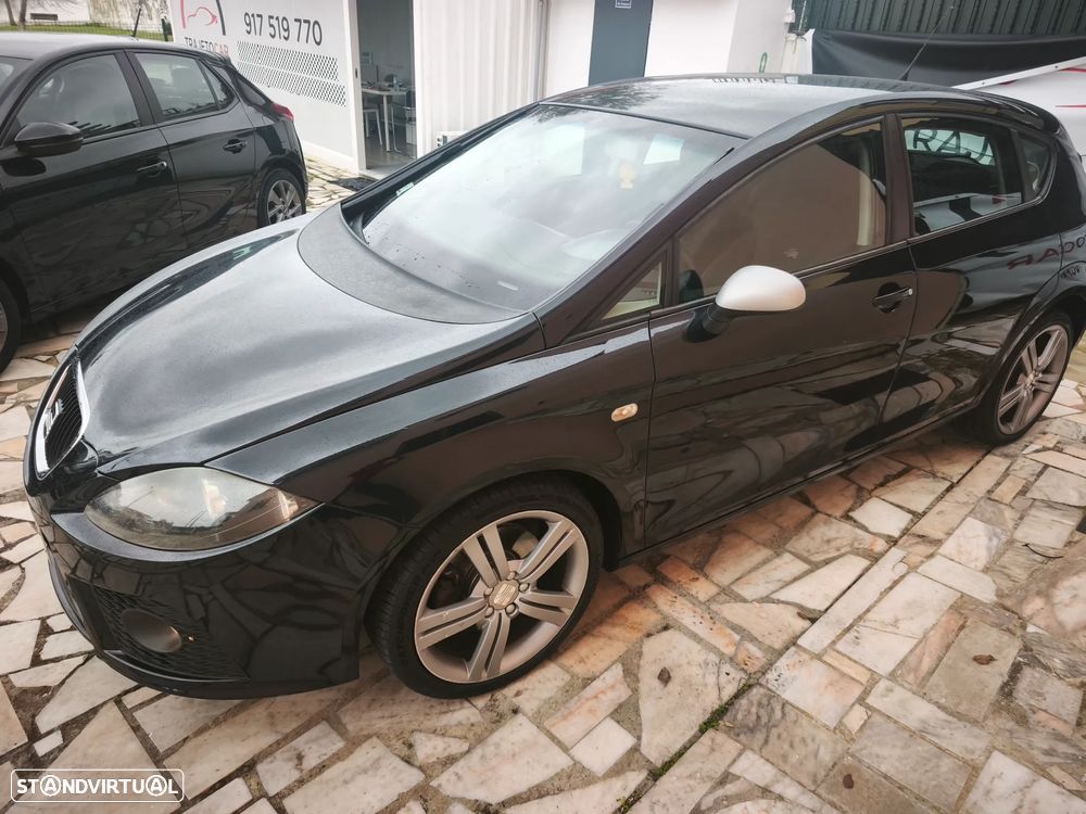 SEAT Leon 2.0 TDI DPF FR - 30