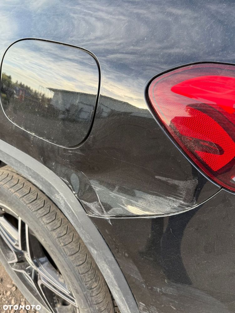 Mercedes-Benz GLA 250 4-Matic AMG Line - 39