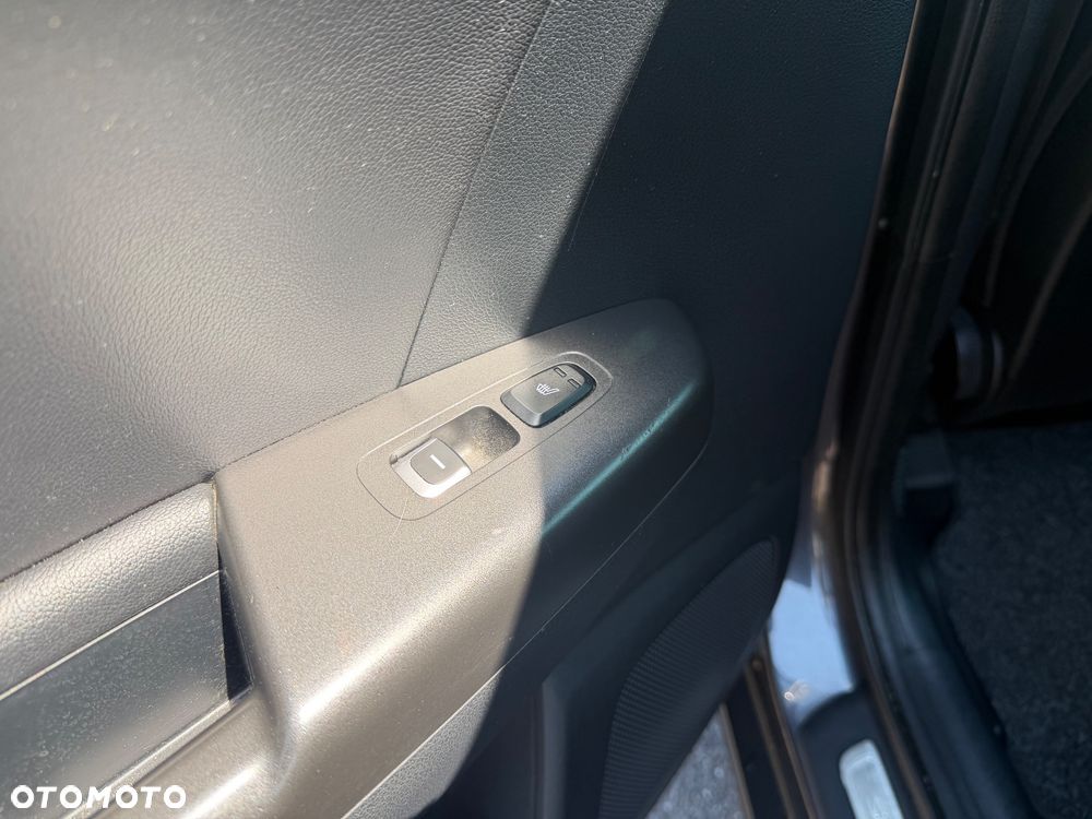Kia Sportage - 16