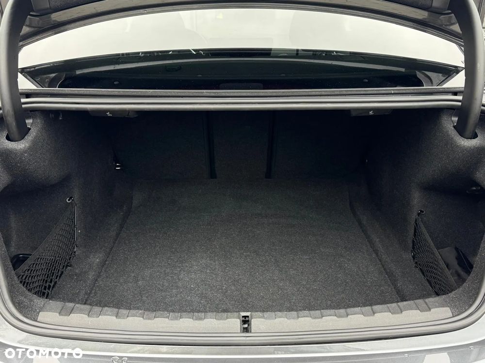 BMW Seria 3 330i xDrive M Sport sport - 34