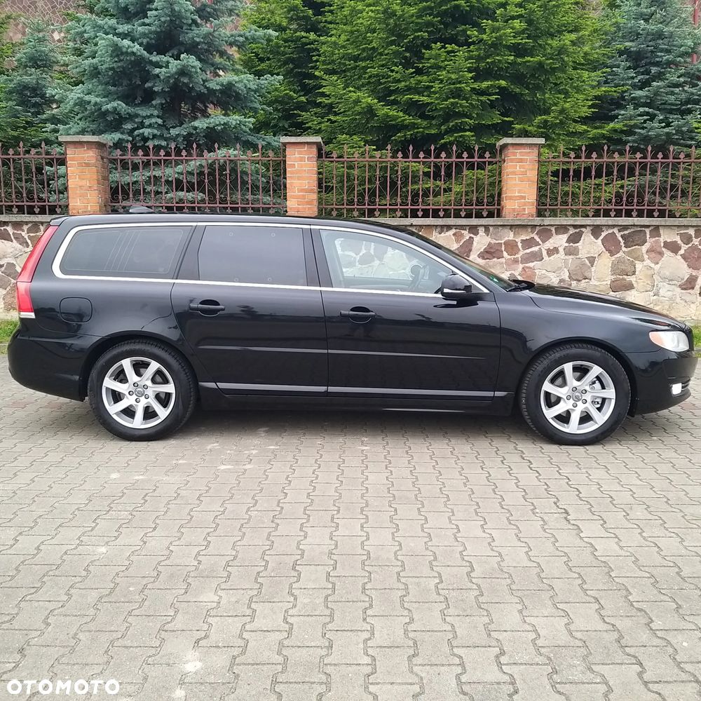 Volvo V70 D4 Black Edition - 7