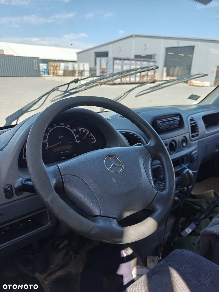 Mercedes-Benz Sprinter - 3