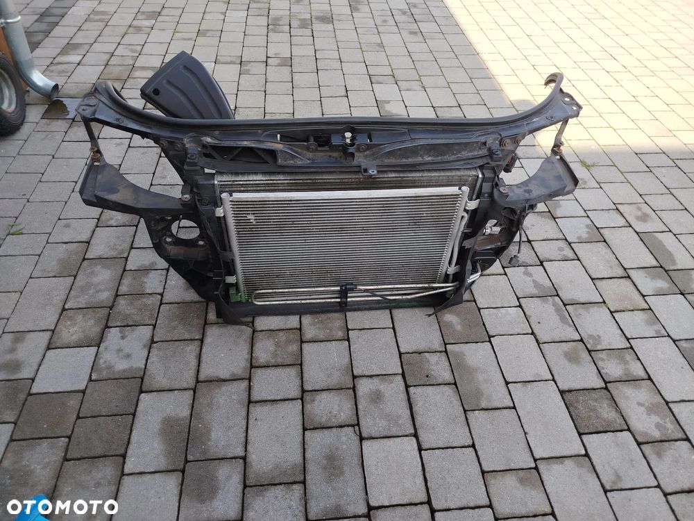 Audi A4 B7 2.0 TDI TFSI  pas przedni - 1