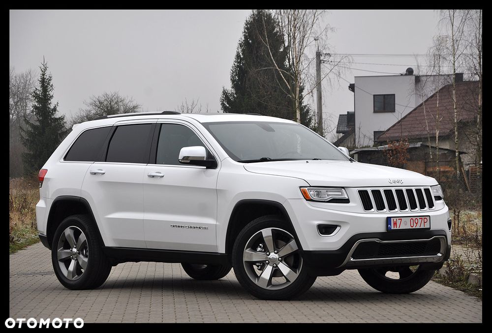 Jeep Grand Cherokee - 12