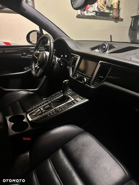 Porsche Macan - 13
