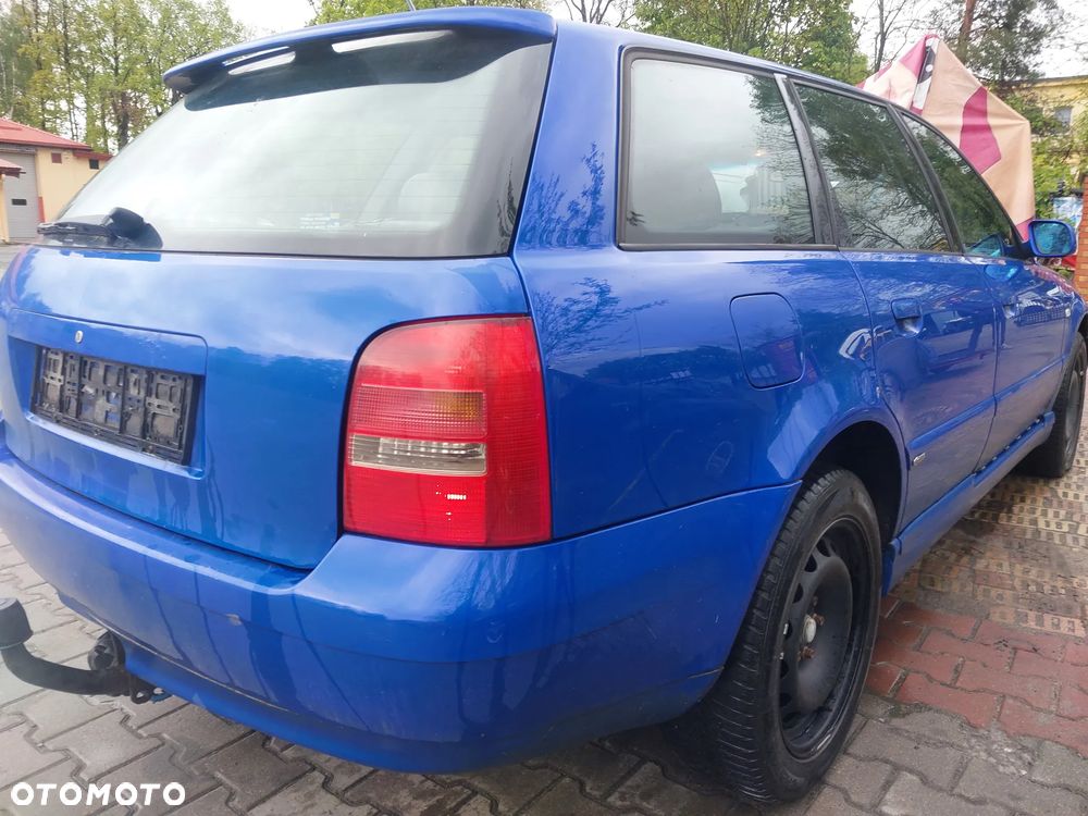 Audi A4 B5 FL Lift Avant Kombi silnik 1.8 AVV 125 KM skrzynia biegów DWA maska zderzak klapa drzwi lusterko błotnik spojler LZ5M blenda mikrostyk szyba felgi pompa sprężarka klimatyzacji przewód panel mechanizm sterownik S4 panel klimatyzacji grzane fotele tłumik sonda kolektor bagażnik hak holowniczy tunel środkowy konsola CAŁY NA CZĘŚCI WSZYSTKIE CZĘŚCI - 16