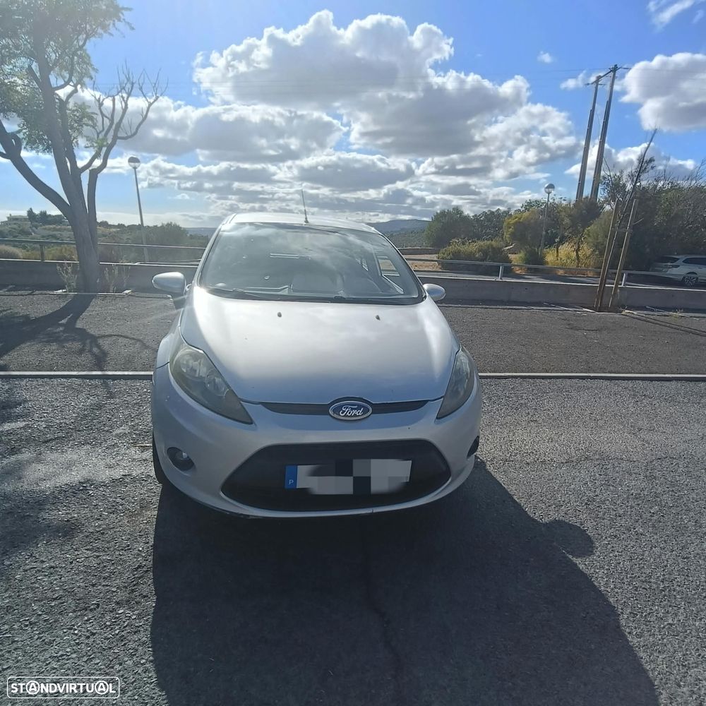 Ford Fiesta - 2