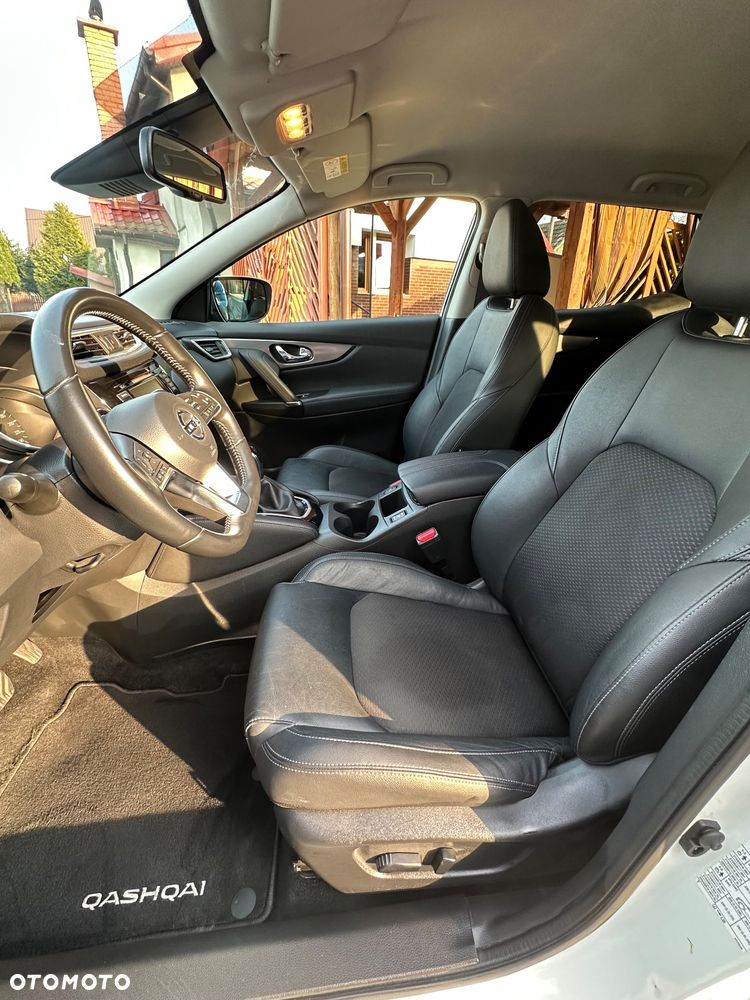Nissan Qashqai 1.3 DIG-T Tekna DCT - 26