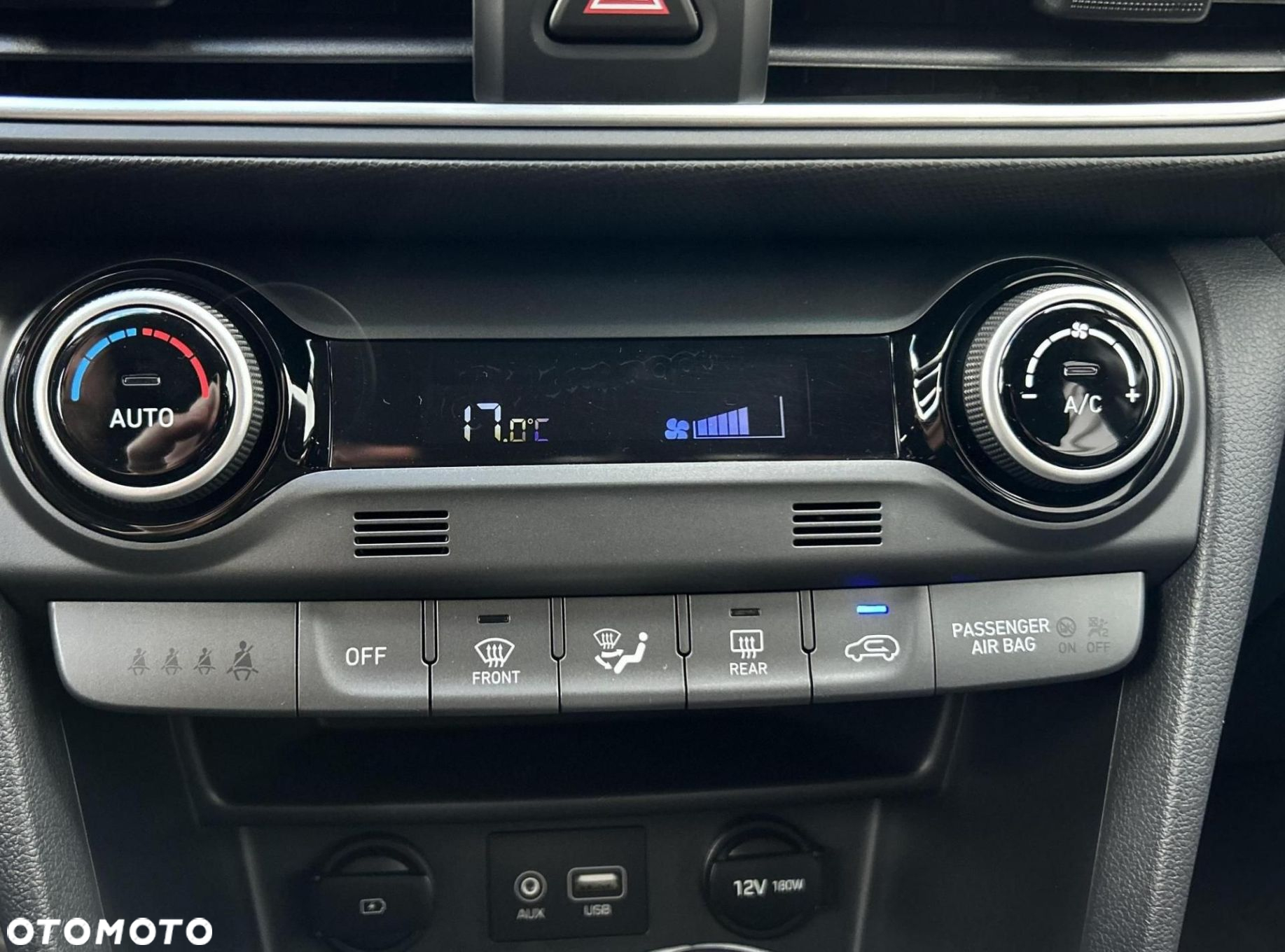 Hyundai Kona - 24